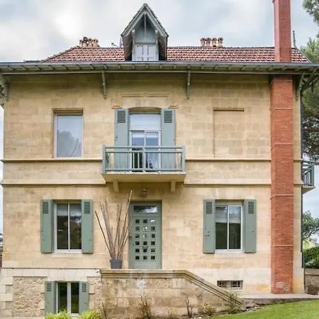 Oasis Moderne Avec Piscine Chauffee Au Coeur De La D'hiver