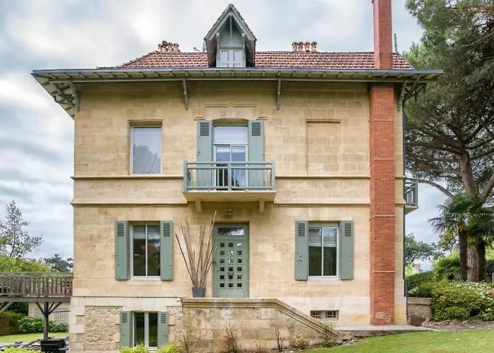 Oasis Moderne Avec Piscine Chauffee Au Coeur De La D'hiver